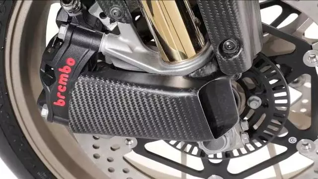 2019 阿普利亞 RSV4 Factory 1100 超跑 新配色、新引擎 細節鑑賞