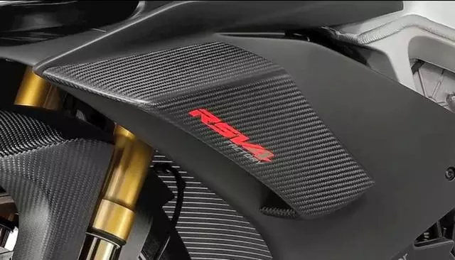 2019 阿普利亞 RSV4 Factory 1100 超跑 新配色、新引擎 細節鑑賞