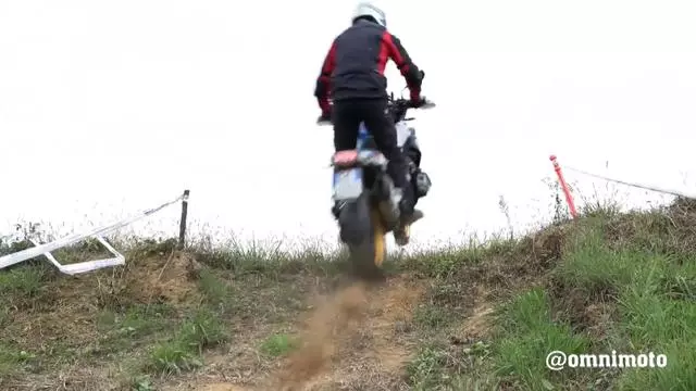 新款寶馬 R1250 GS 更換新引擎後有哪些變化?試駕體驗分享