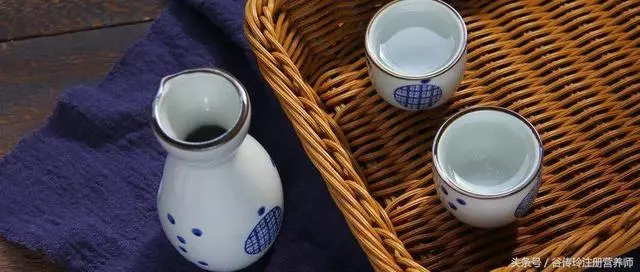 總是失眠太痛苦?專家:多吃這4種食物,比吃安眠藥喝牛奶更管用