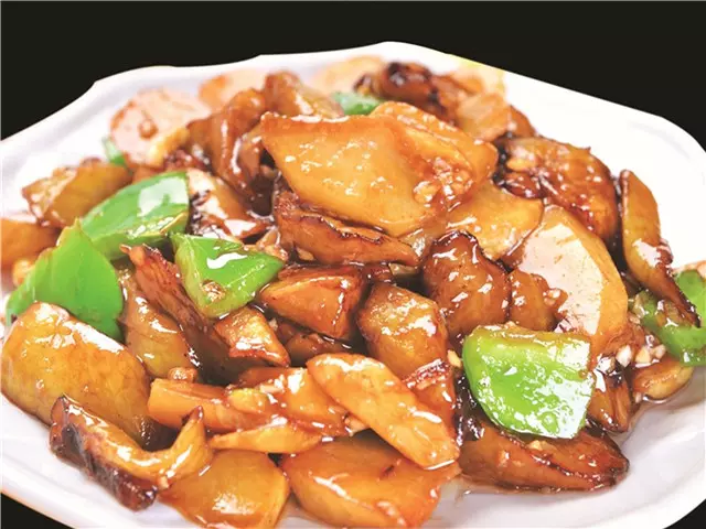 想吃地三鮮,教你在家做,做法簡單易烹飪,吃一口鮮美多滋又下飯