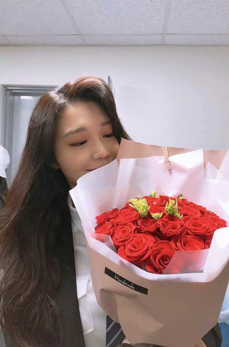 [Apink][新聞]181104 夏榮XJoy 96年生的同歲朋友的化學反應！