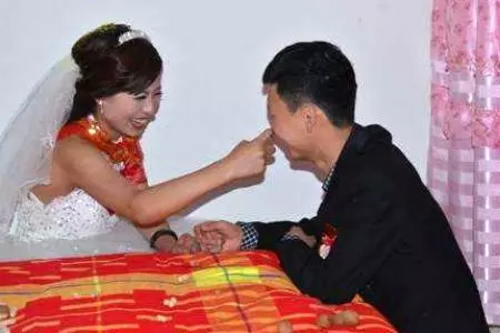 婆婆嫌我家是農村,每次我媽送菜來受盡欺負,這次我叫她閉上了嘴