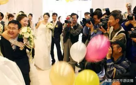 妻子不孕,男子跟她離了婚,一天在醫院偶遇,男子如墜冰窖