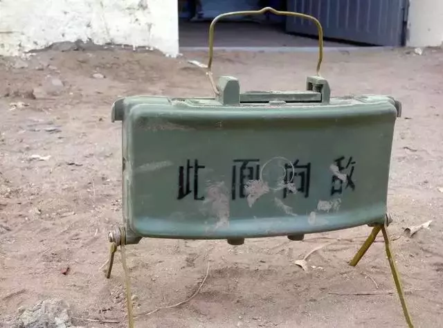 屠殺美軍特種部隊,還將屍體剝皮掛起,那個恐怖的殺神又回來了!