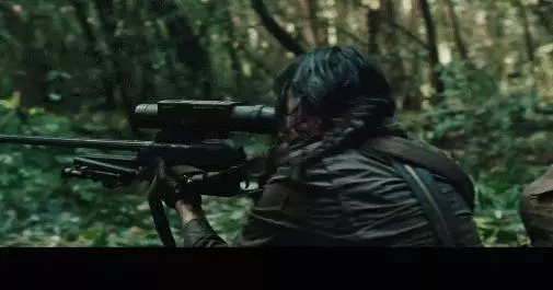 屠殺美軍特種部隊,還將屍體剝皮掛起,那個恐怖的殺神又回來了!