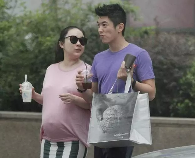 不見明星懷孕,只見明星生娃,不是代孕那是什麼?霍思燕給出答案