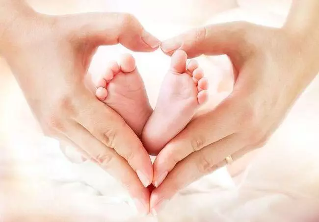 小姑子出嫁,婆婆來我家送袋紅薯,婆婆走後我跟老公提了離婚