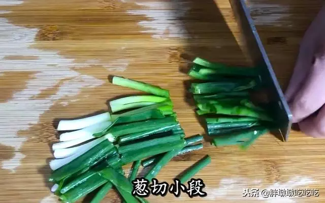 大白菜不要炒了,教你這個新吃法,簡單幾步就搞定,比吃肉還過癮