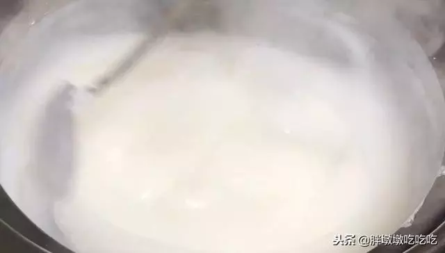 大白菜不要炒了,教你這個新吃法,簡單幾步就搞定,比吃肉還過癮