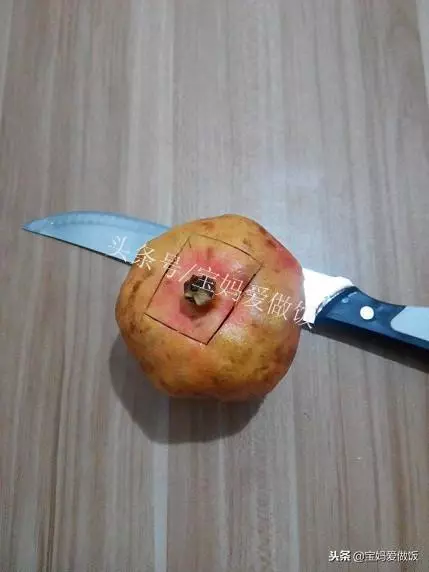 自製石榴酒:無添加,喝著才放心,附三種方法教你快速剝出石榴籽