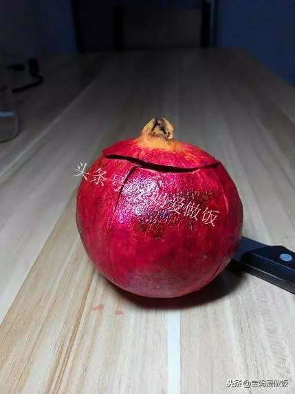 自製石榴酒:無添加,喝著才放心,附三種方法教你快速剝出石榴籽