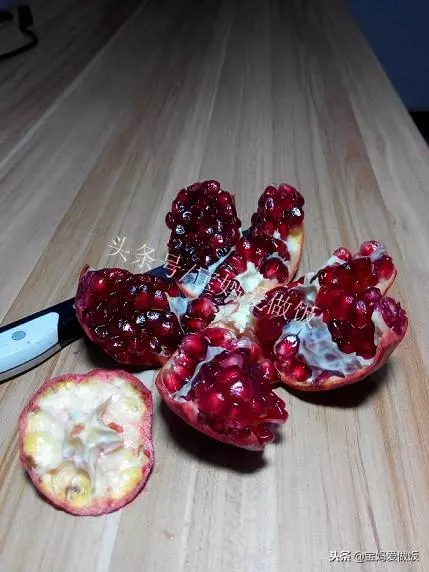 自製石榴酒:無添加,喝著才放心,附三種方法教你快速剝出石榴籽