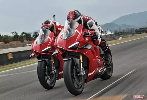 定風翼效率比MotoGP更好2019款杜卡迪Panigale V4R發布
