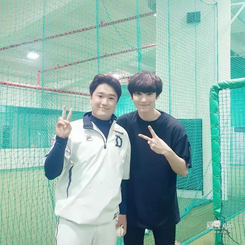 [EXO][新聞]181105 實至名歸！恭喜SUHO喜提YMA人氣獎！