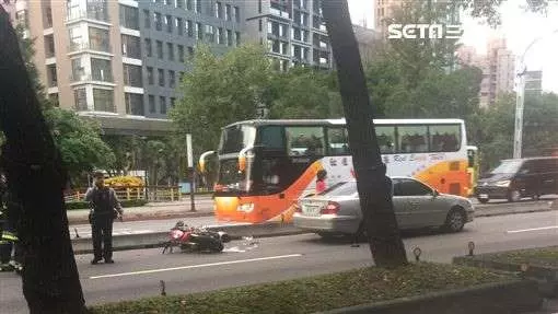 重機界法拉利疑自摔 男腦漿四溢慘死