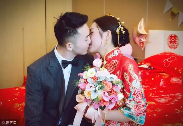 嫁給百萬富翁,娘家和我借十五萬買房,一年後我媽讓我別再回娘家