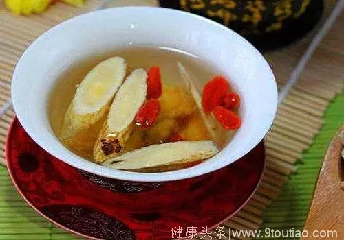 胃不好的人,每天用3種便宜貨泡水喝,健脾胃補氣血食療效果喜人