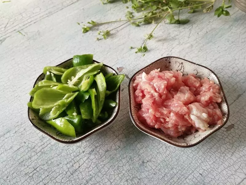 這才是蘑菇正確做法,做出來香氣四溢,下飯還有營養,秋天要吃它