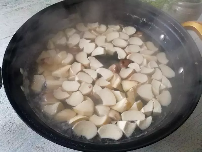 這才是蘑菇正確做法,做出來香氣四溢,下飯還有營養,秋天要吃它