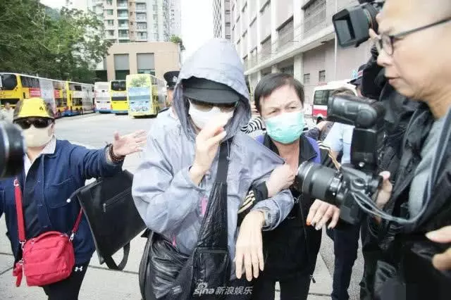 藍潔瑛姐姐去認屍!被殮房怒懟:人都臭了,你們好意思來!
