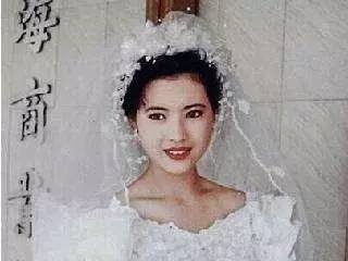 張曼玉穿婚紗,林青霞穿婚紗,邱淑貞穿婚紗,都輸給了她穿婚紗!