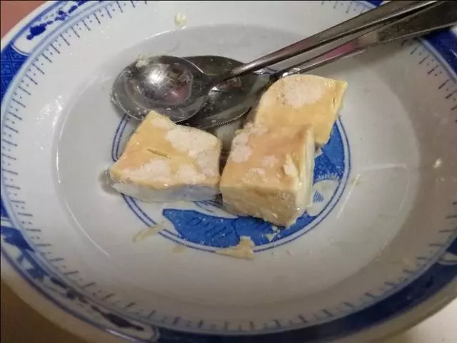 紅油麻辣豆腐乳,自己動手做簡單易學,保存時間長味道醇香可口