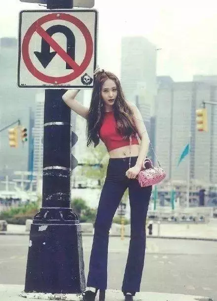 鄭秀晶又胖了?昔日「名品腹肌」為戲增肥,女明星就胖著玩玩你可別當真!