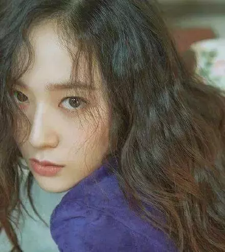 鄭秀晶又胖了?昔日「名品腹肌」為戲增肥,女明星就胖著玩玩你可別當真!