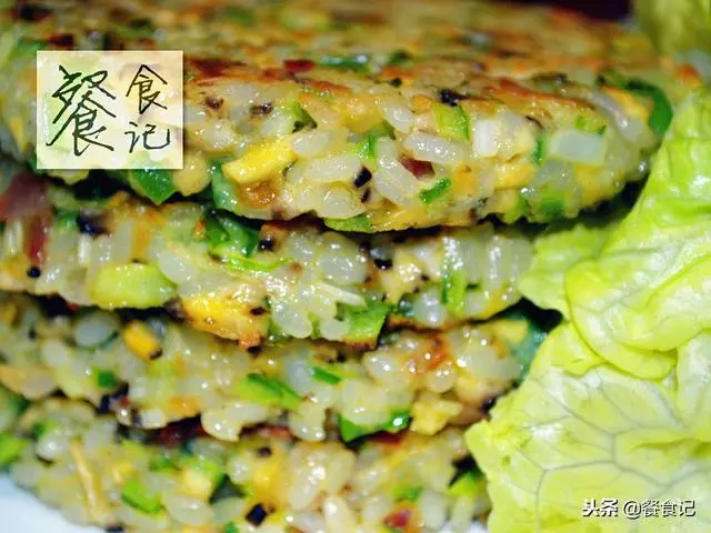 剩米飯別再炒著吃,換個做法,全家人搶著吃!