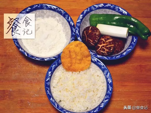 剩米飯別再炒著吃,換個做法,全家人搶著吃!