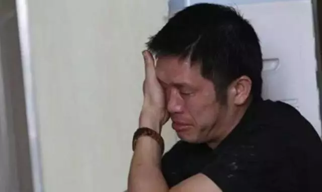 兒子住院無奈向弟弟借5萬,2年後還6萬,弟媳拿出借條男子蒙了