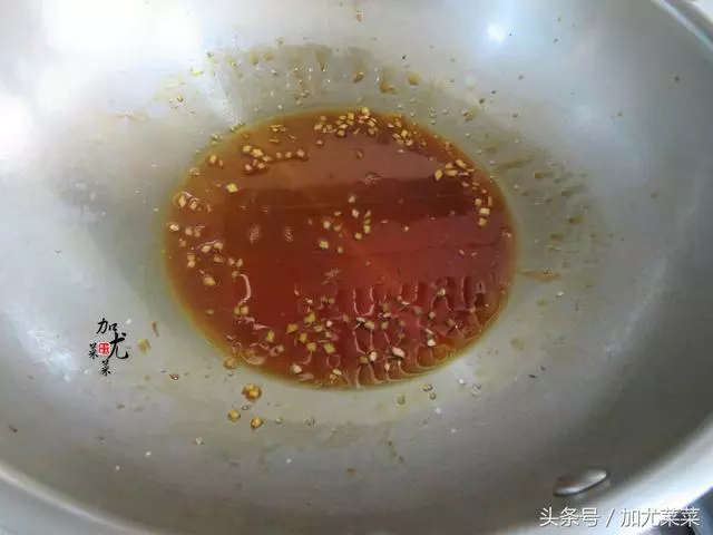 蝦,千萬不要直接加水煮,學會這一招,蝦肉鮮嫩,吃幾十年才曉得!
