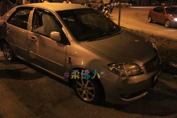 騎摩哆與轎車碰撞 長巴司機回不了家