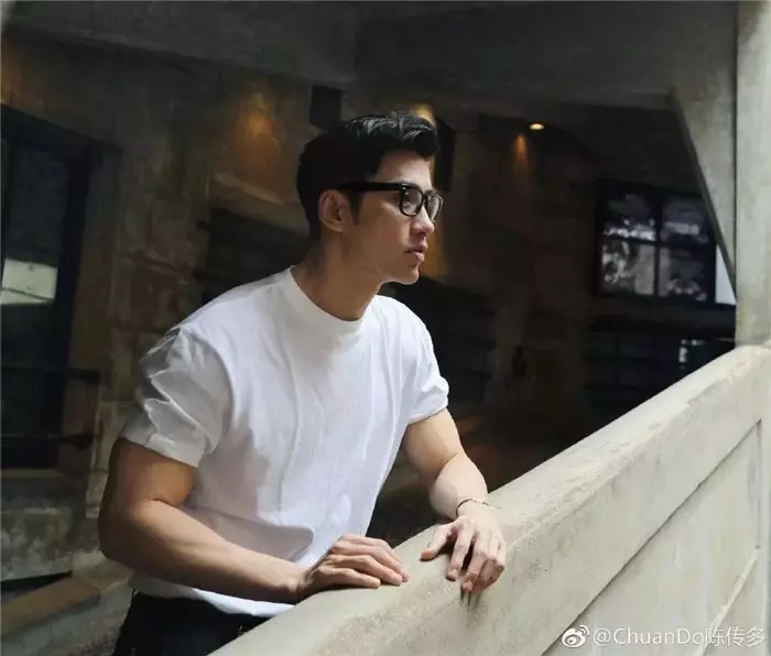 「吳彥祖顏值+彭于晏身材」真的存在！　爆紅型男年齡讓網傻：能當我爸