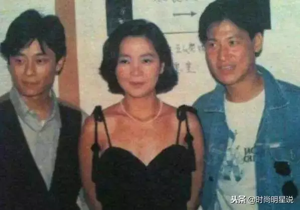 巔峰時比劉德華張學友要紅,今56歲妻離子散,落魄到街頭啃麵包!