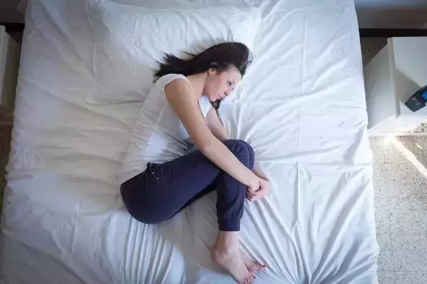 雙腳是健康「報警器」,有這四個症狀,說明身體出問題了