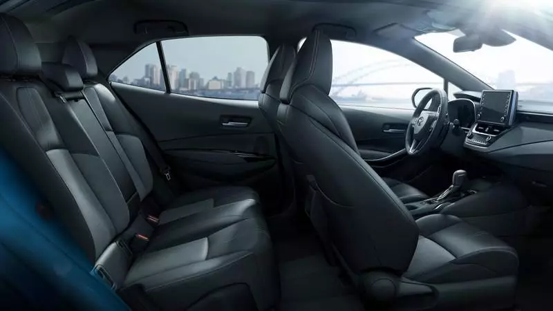 2019全新TOYOTA ALTIS 終於要來了!即將在11月16號發布!您期待嗎?帥!