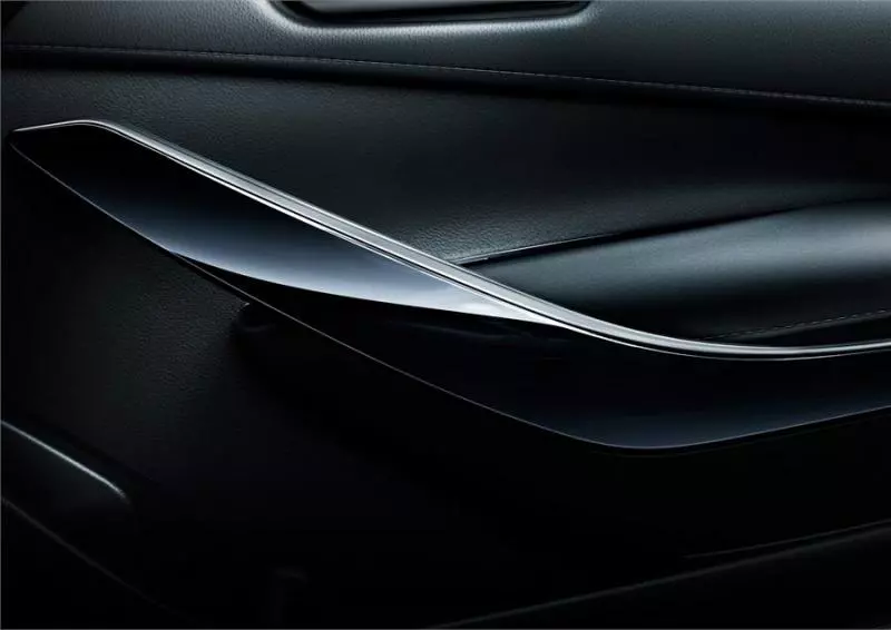 2019全新TOYOTA ALTIS 終於要來了!即將在11月16號發布!您期待嗎?帥!