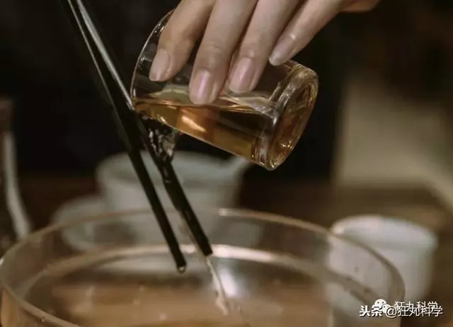 你吃飯前燙碗筷嗎?這種廣東人的謎之風俗,真的有用嗎?