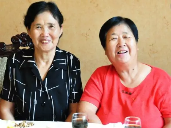 女兒意外去世三年後,女婿帶了一個女人來到我家,我看後老淚縱橫