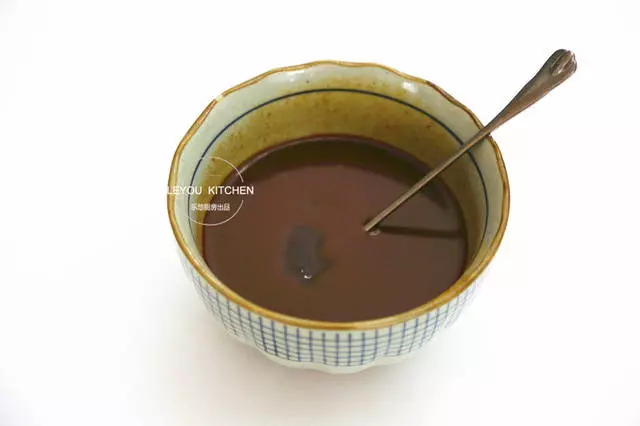 這碗炸醬麵,雖說是素的,但比肉的好吃10倍