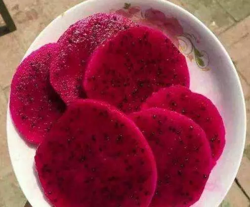 火龍果「紅心」和「白心」有什麼區別?不懂你的火龍果白吃了