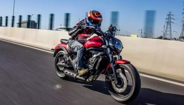 運動型巡航的雷神500,雙缸水冷福爾德電噴,外形神似川崎VulcanS