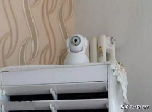 我媽搬來後老婆說丟了五萬塊,偷裝了攝像頭看到偷錢的人後我怒了
