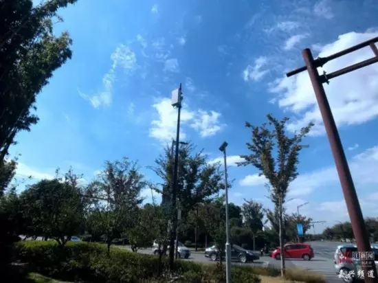 幾秒鐘下完一部高清電影 烏鎮居民嘗鮮移動5G--第五屆世界網際網路大會--專題--時政--首頁