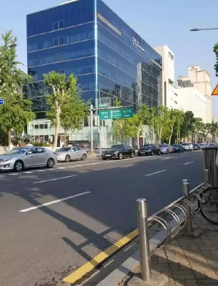 SM公司清潭的大樓,是因EXO《咆哮》而建的,愛麗:有我一塊磚