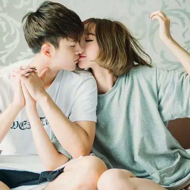 我婚後3年不孕,再婚後懷孕了,去前夫家讓他們看看,結果楞在那