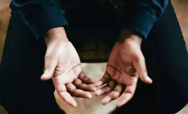 經常手腳發「麻」的人,可能是這7種病在找你「麻」煩