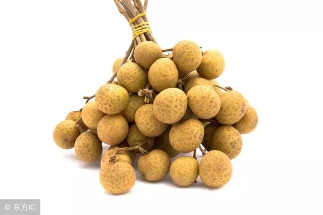 很累卻睡不著?除了熱牛奶,你可以吃這8種食物更快入睡
